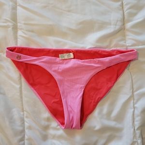 Maaji bikini bottoms size large reversible pink and coral